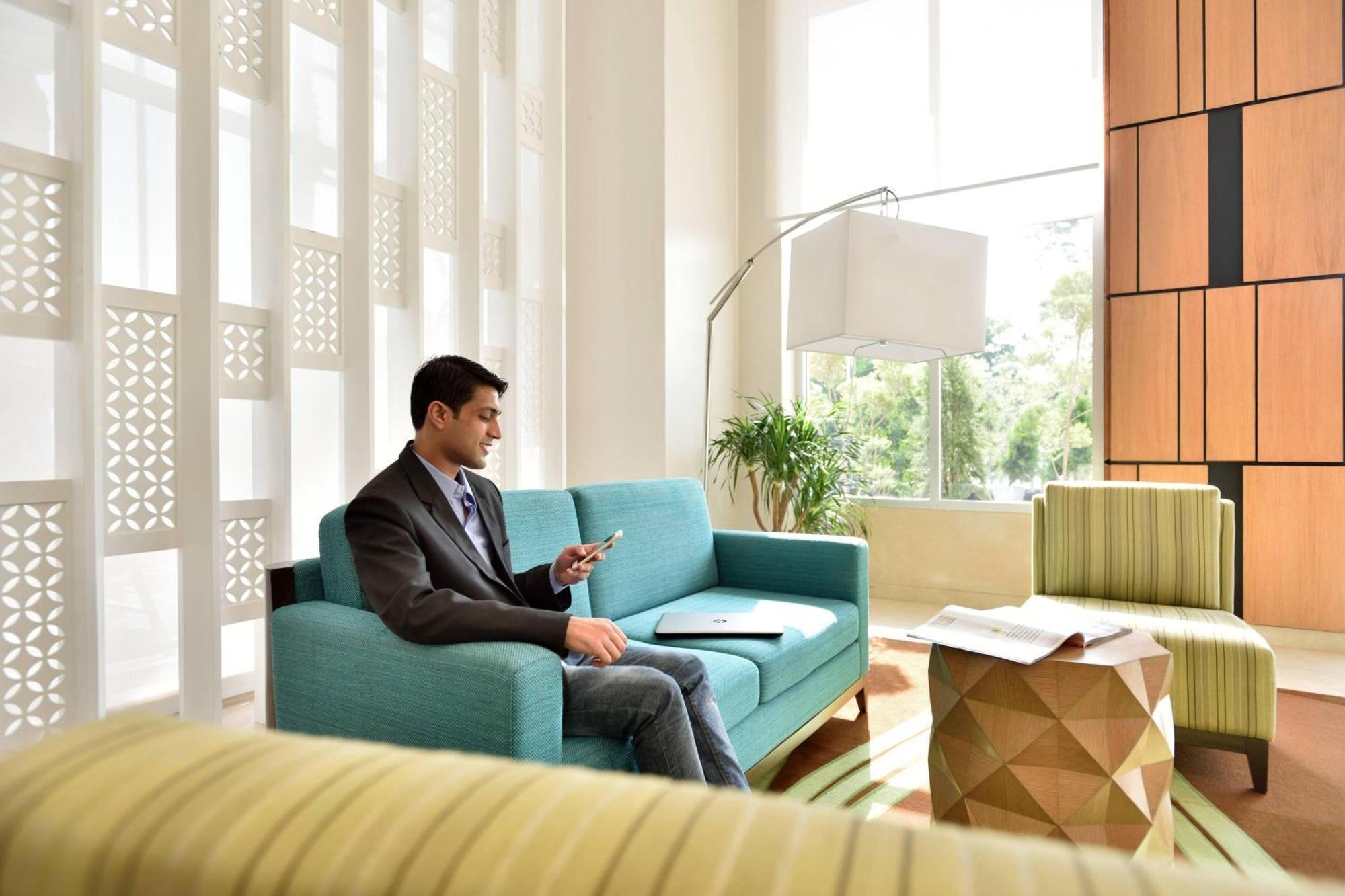 Fairfield By Marriott Indore Bagian luar foto