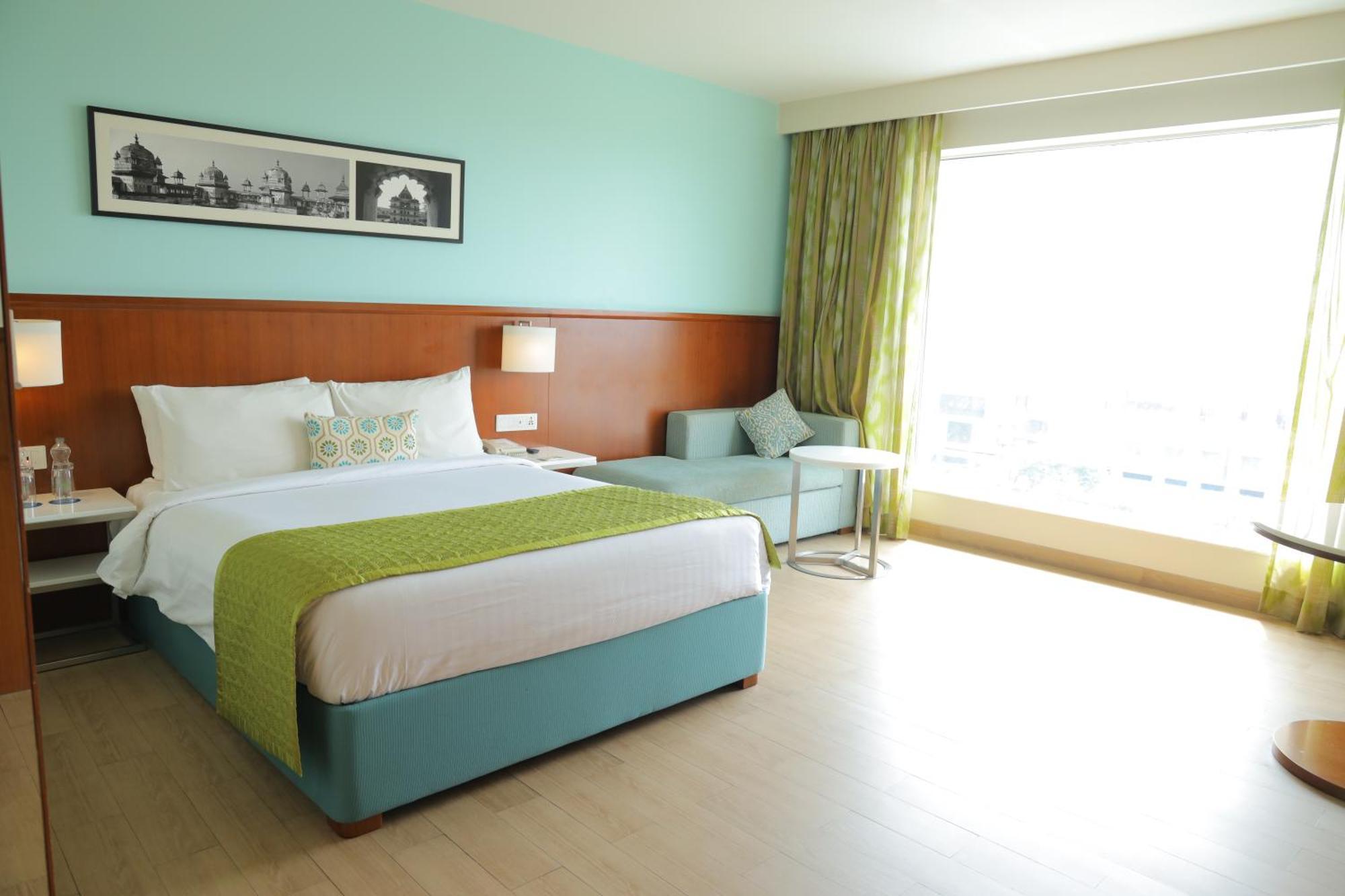 Fairfield By Marriott Indore Bagian luar foto