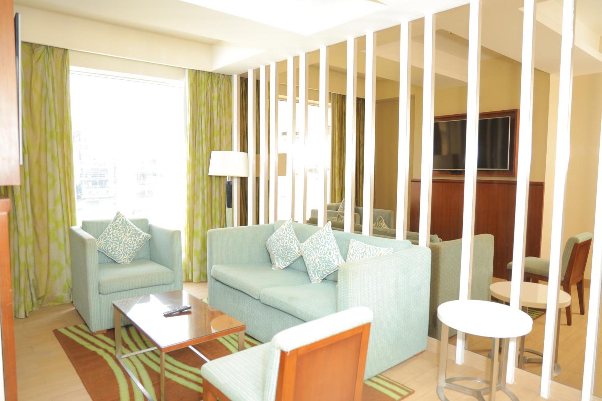Fairfield By Marriott Indore Bagian luar foto