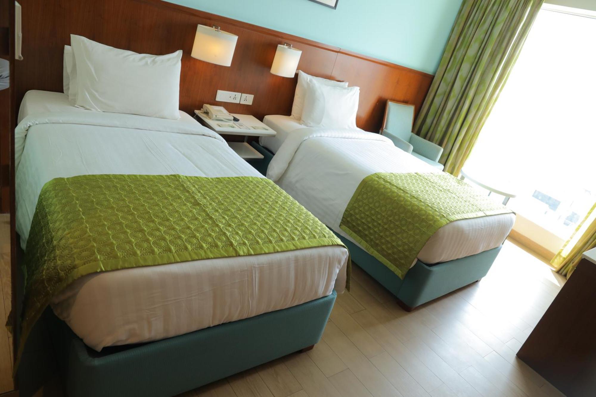 Fairfield By Marriott Indore Bagian luar foto