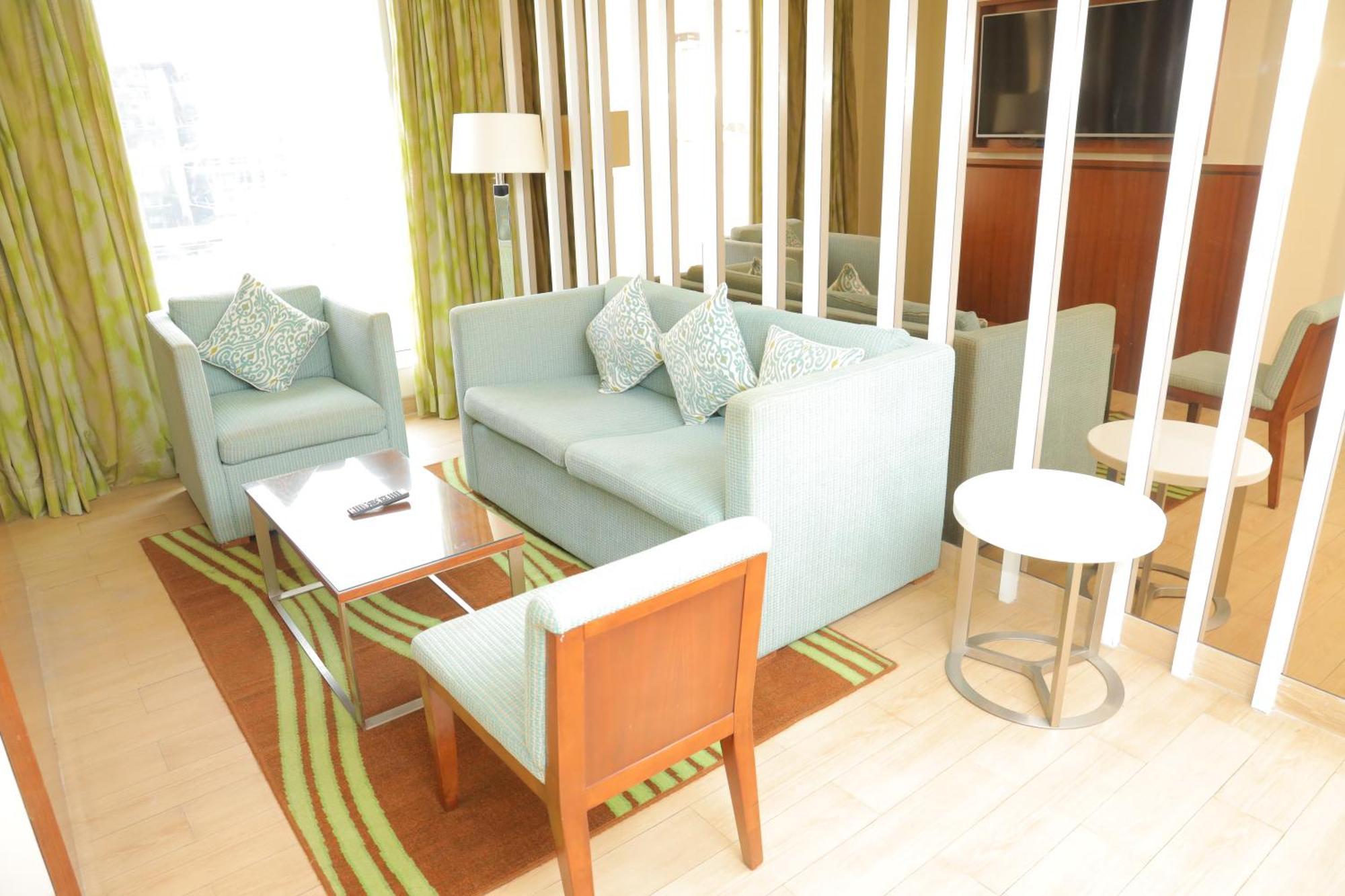 Fairfield By Marriott Indore Bagian luar foto