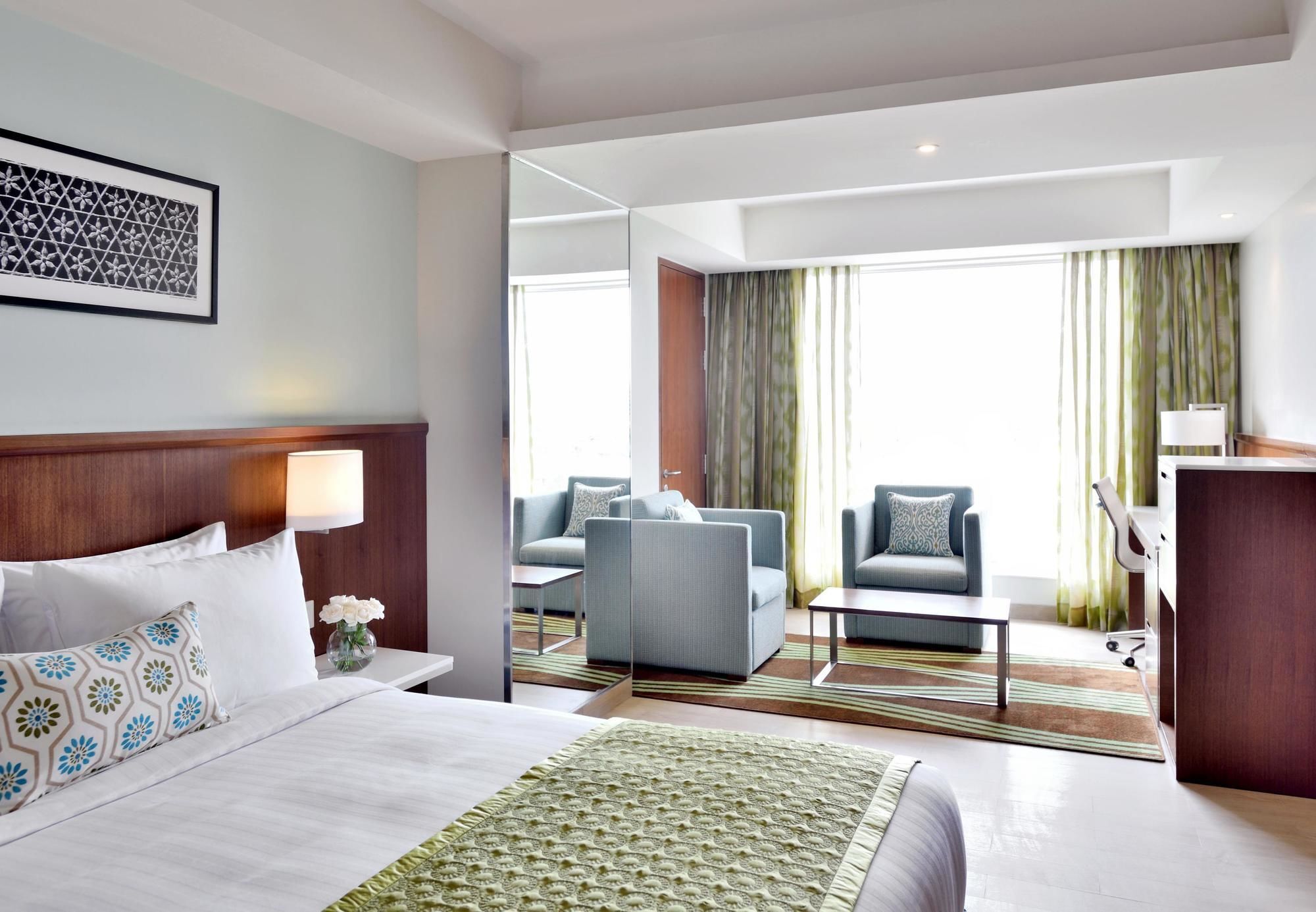 Fairfield By Marriott Indore Bagian luar foto
