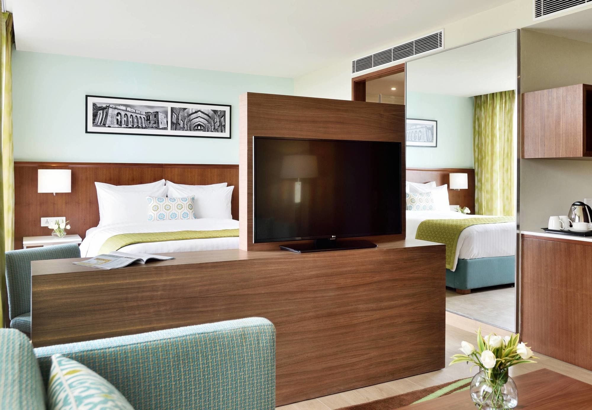 Fairfield By Marriott Indore Bagian luar foto